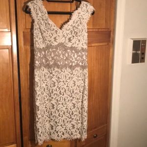 Tadashi Shoji Dress size 8p